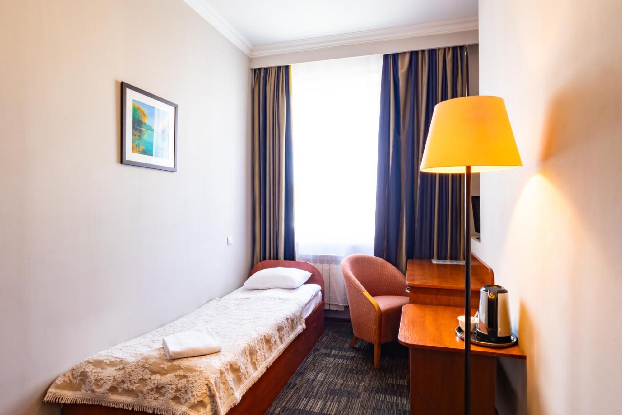 Noclegi Stadion Bed & Breakfast Warsaw Exterior photo