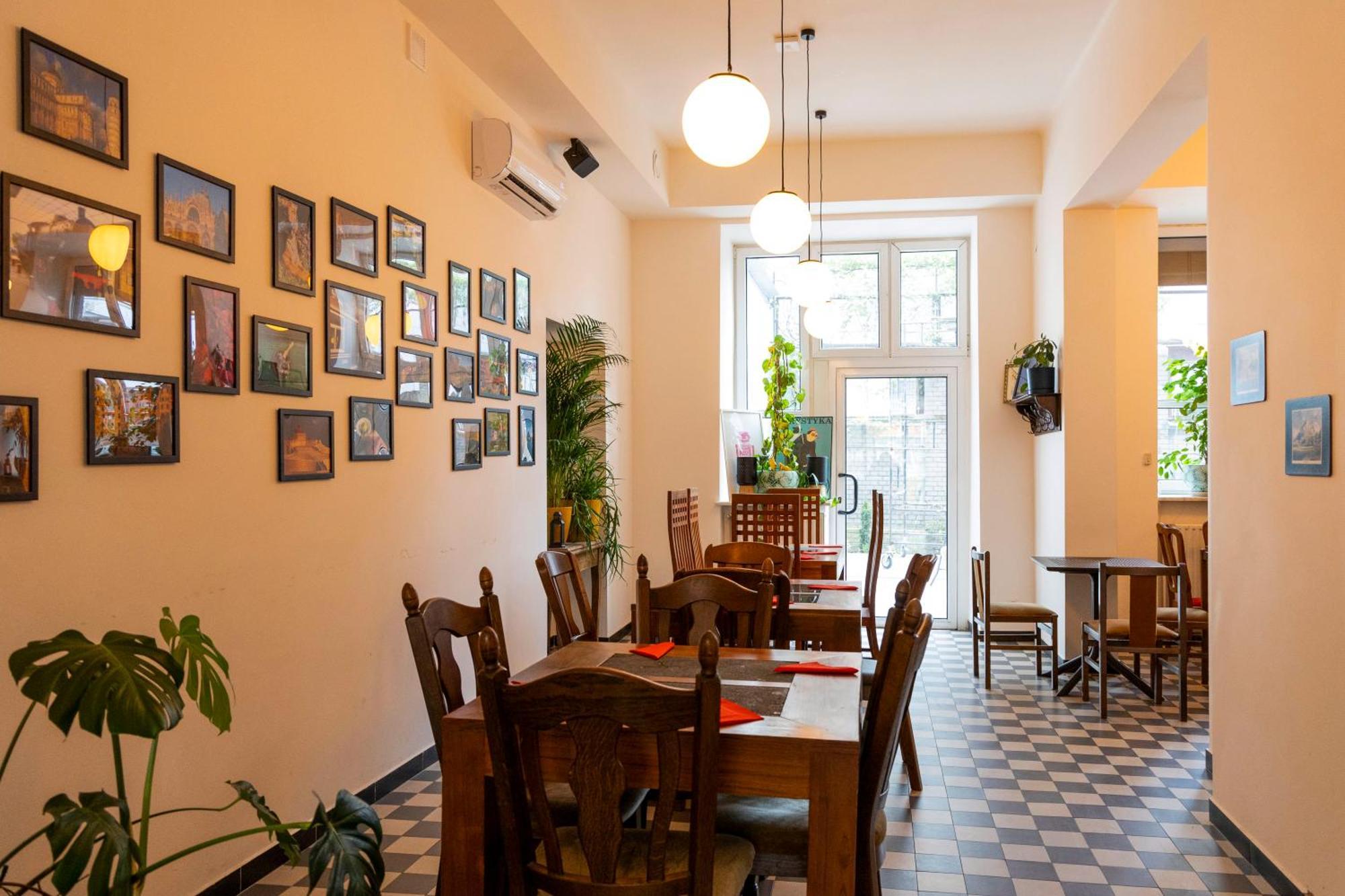 Noclegi Stadion Bed & Breakfast Warsaw Exterior photo