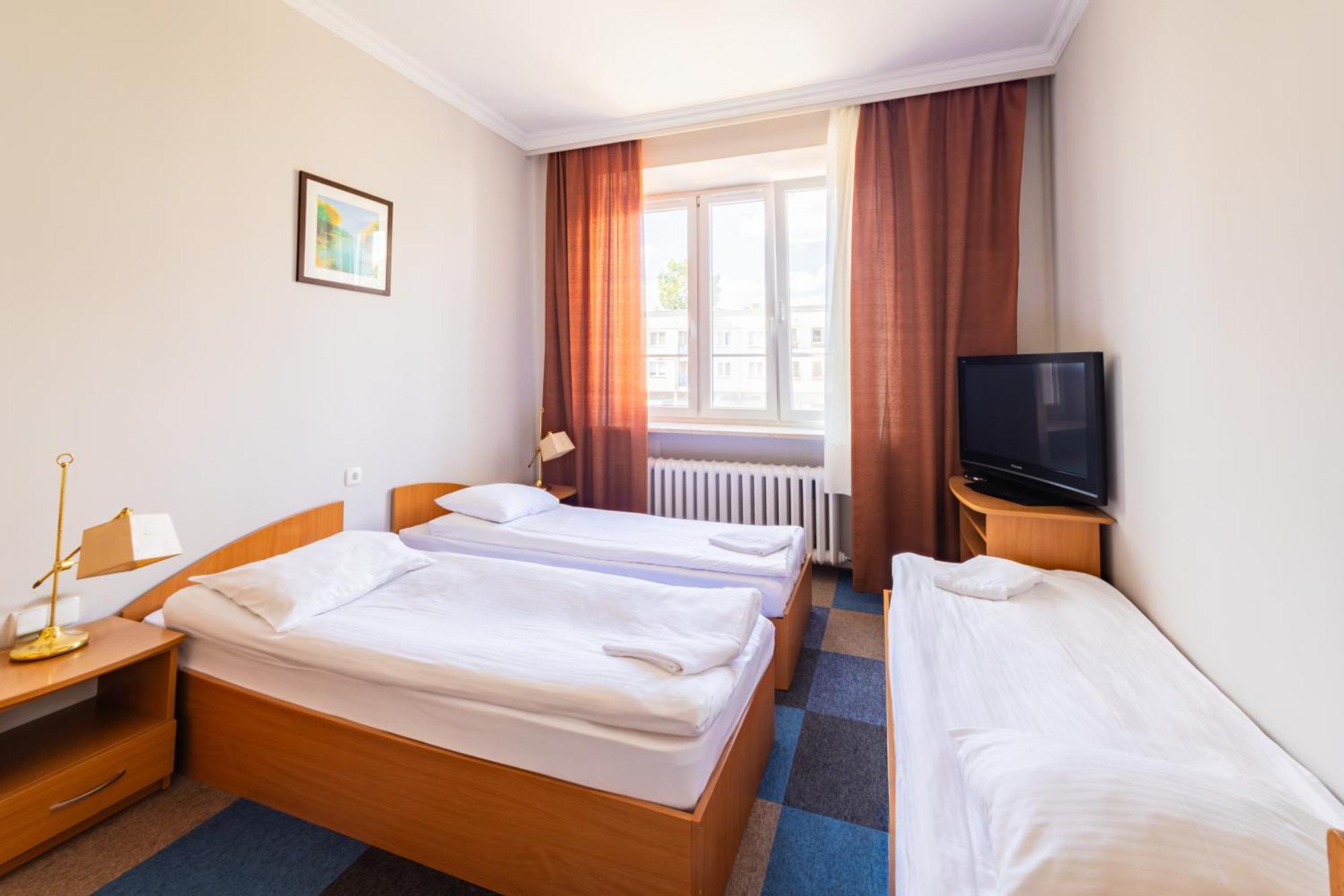 Noclegi Stadion Bed & Breakfast Warsaw Exterior photo
