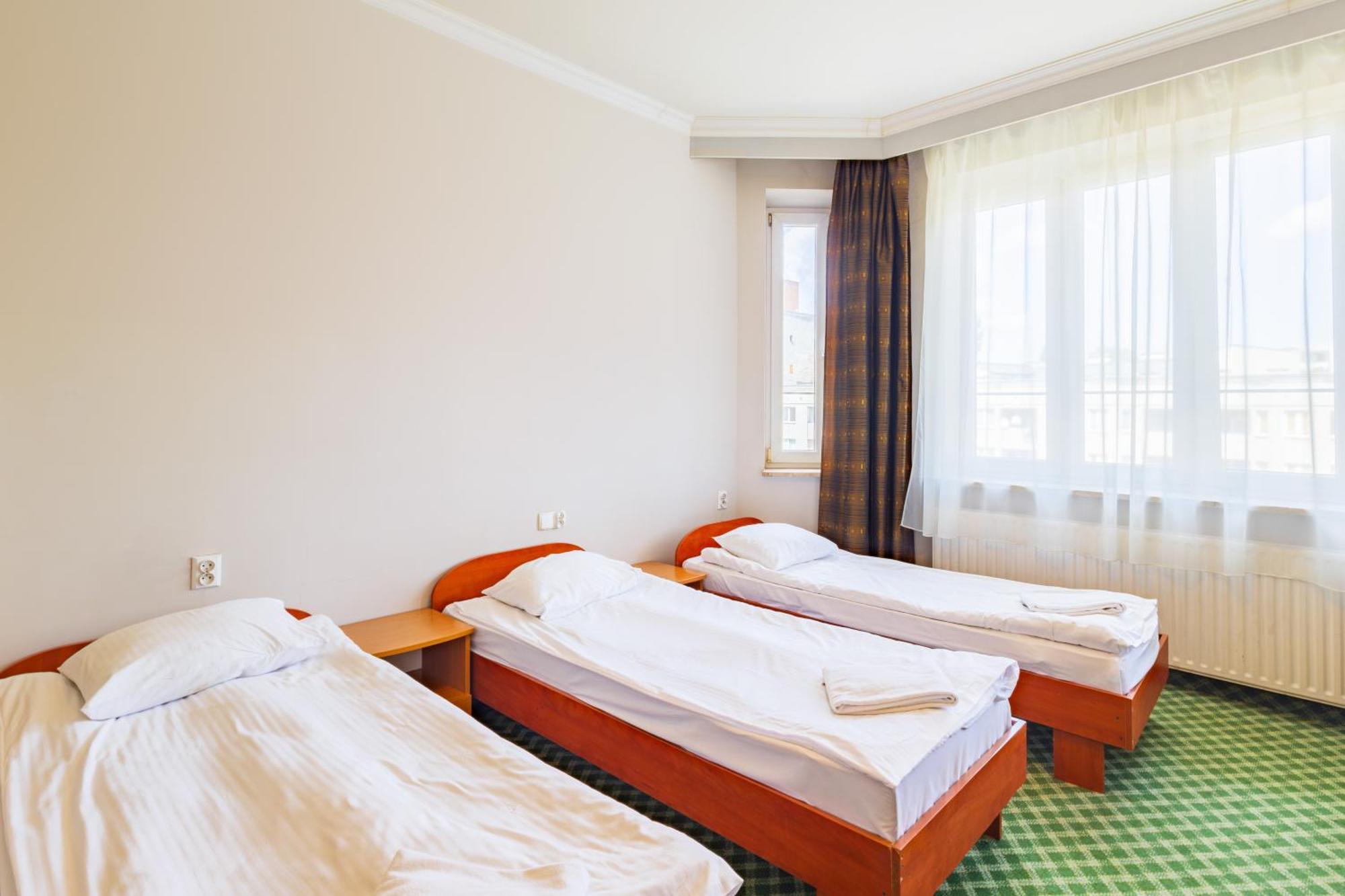Noclegi Stadion Bed & Breakfast Warsaw Exterior photo